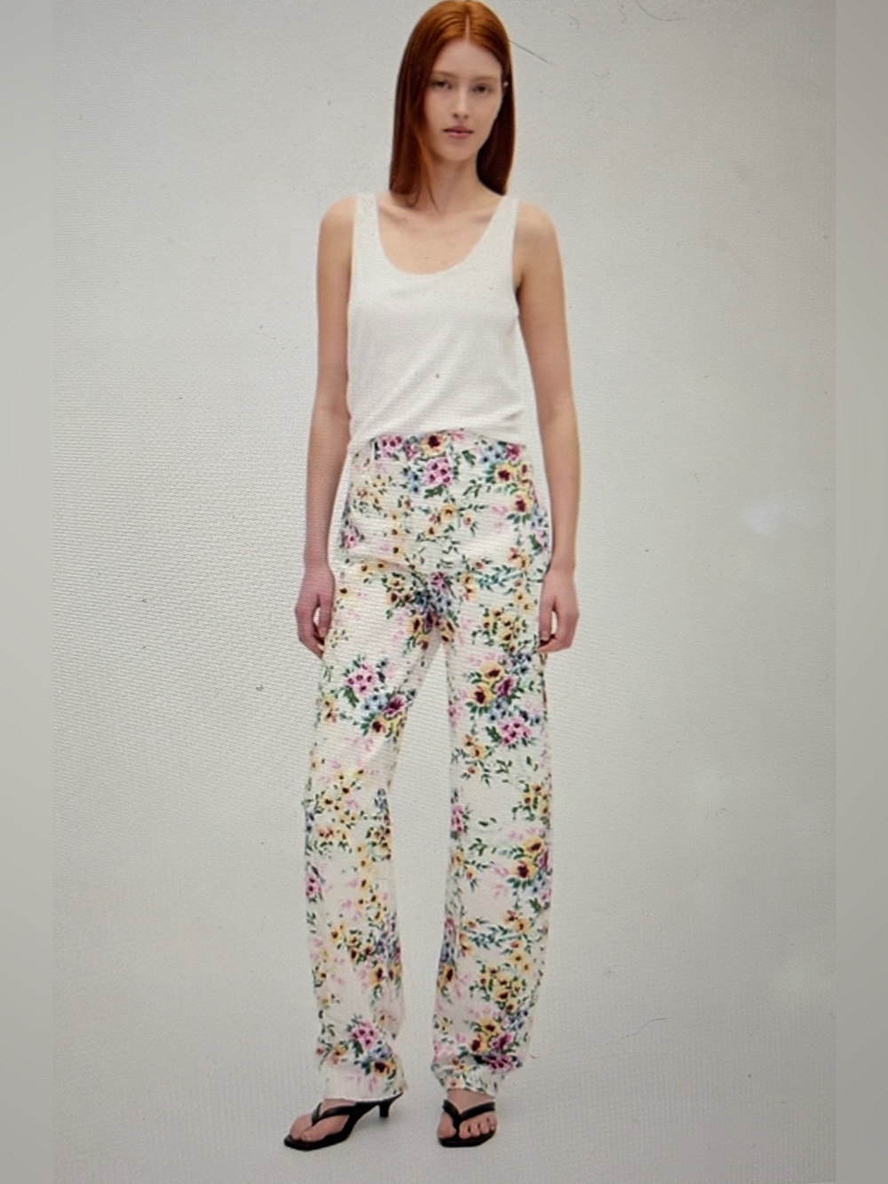 GAP NWT  high rise, floral barrel jeans 32